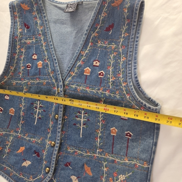 Vintage 90s Embroidered Birdhouse Denim Vest Cottagecore L - Picture 9 of 10